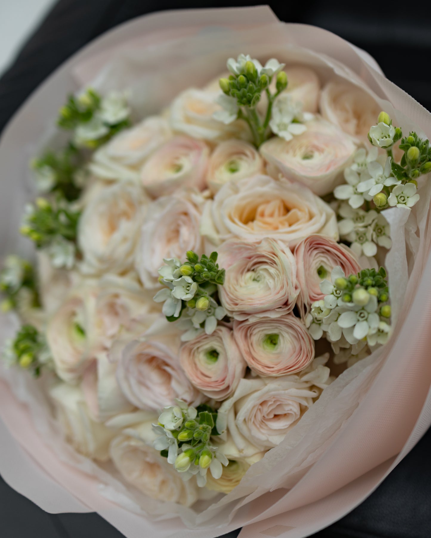 Bukiet peoniowych róż Julietta